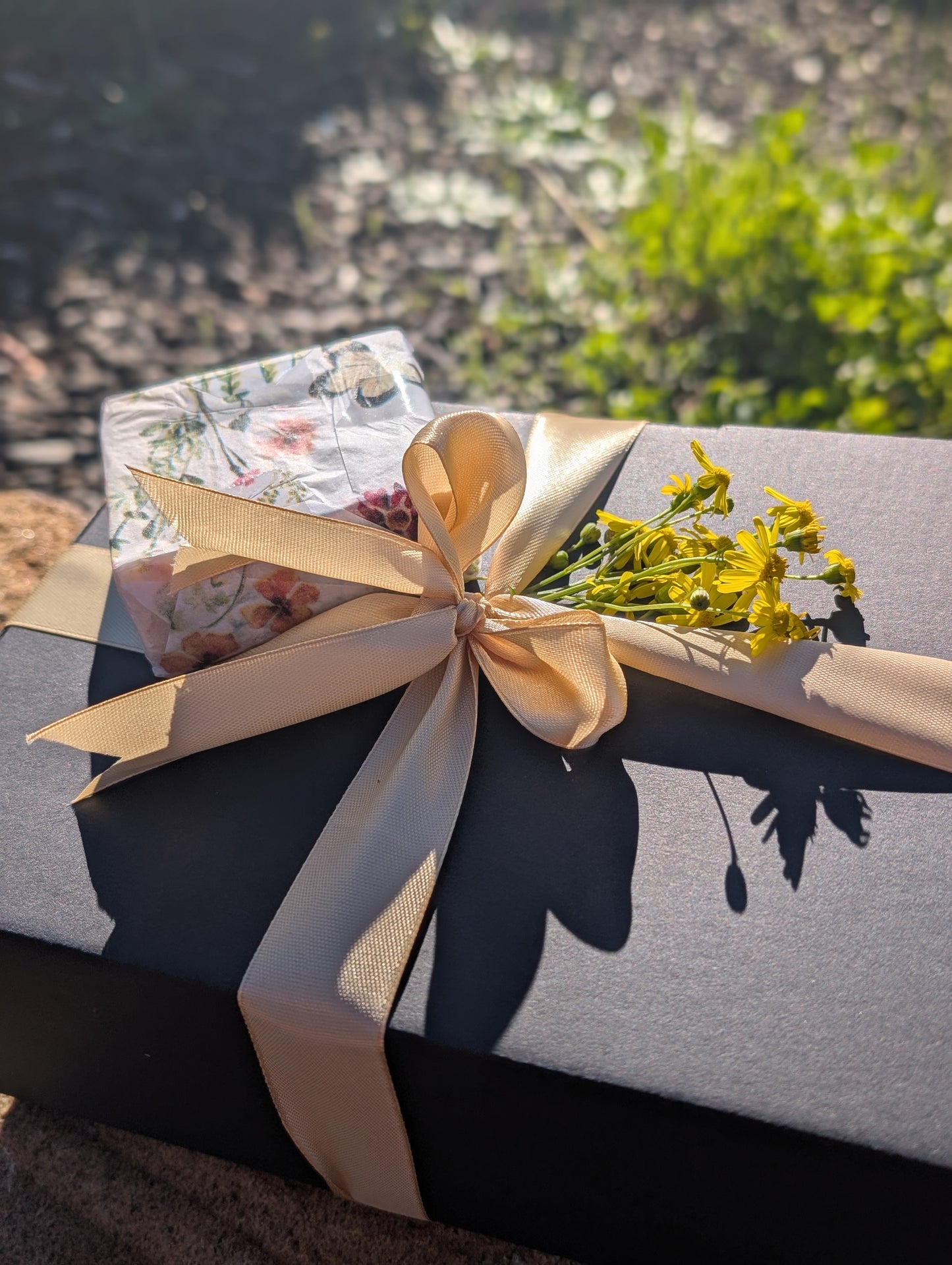The Jamilly Happy Surprise Box